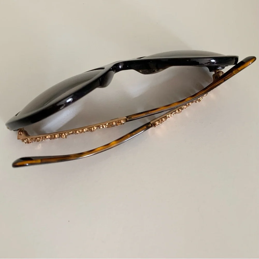 Chanel polarized special enameled gold floral sunglasses